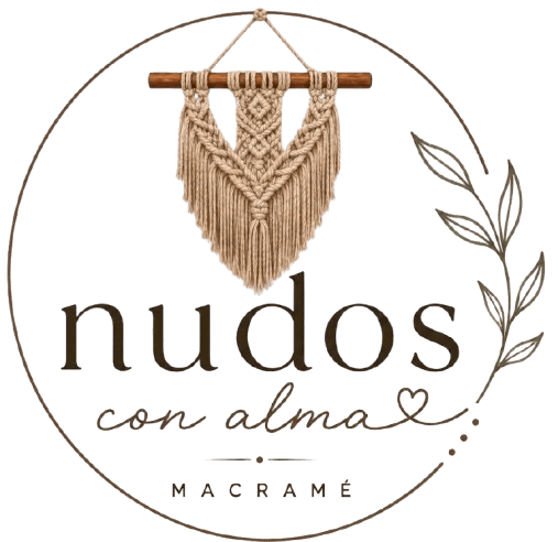Logo de Nudos con Alma, macramé